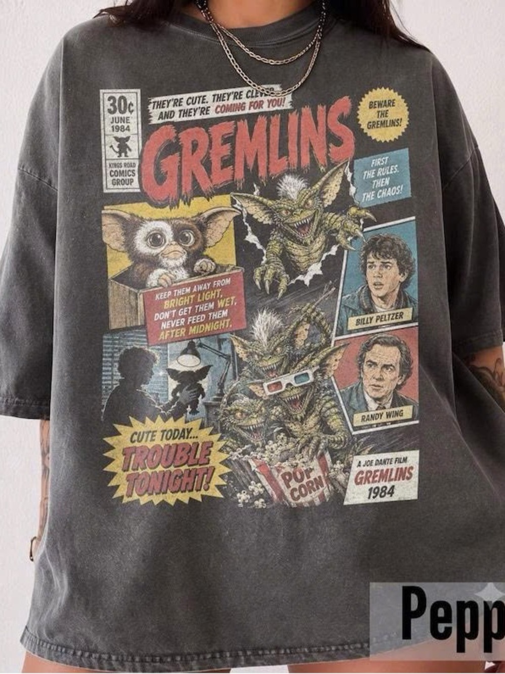 T-shirt with Gremlins graphic